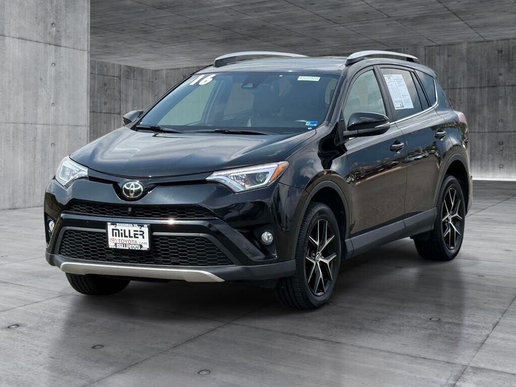 2016 TOYOTA RAV4