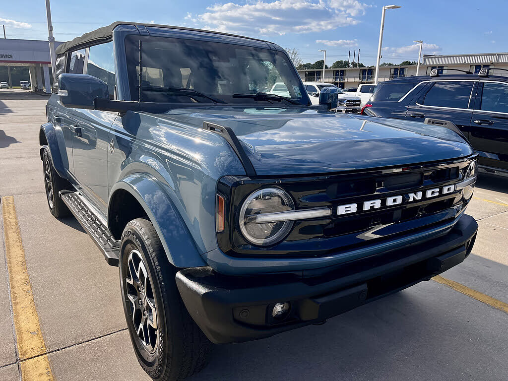 2022 FORD Bronco