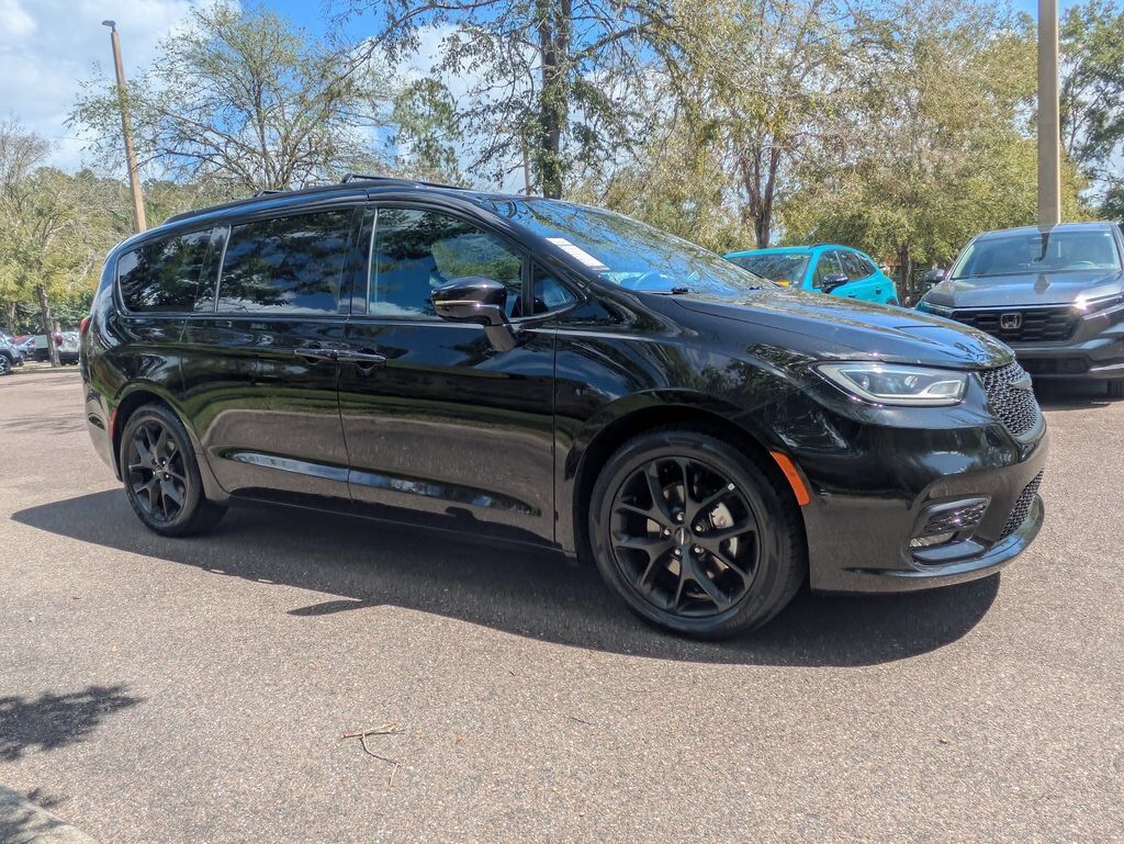 2025 CHRYSLER Pacifica