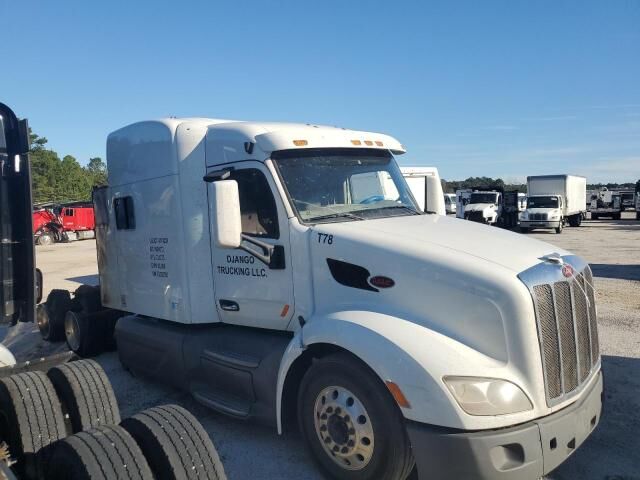 2015 PETERBILT 579