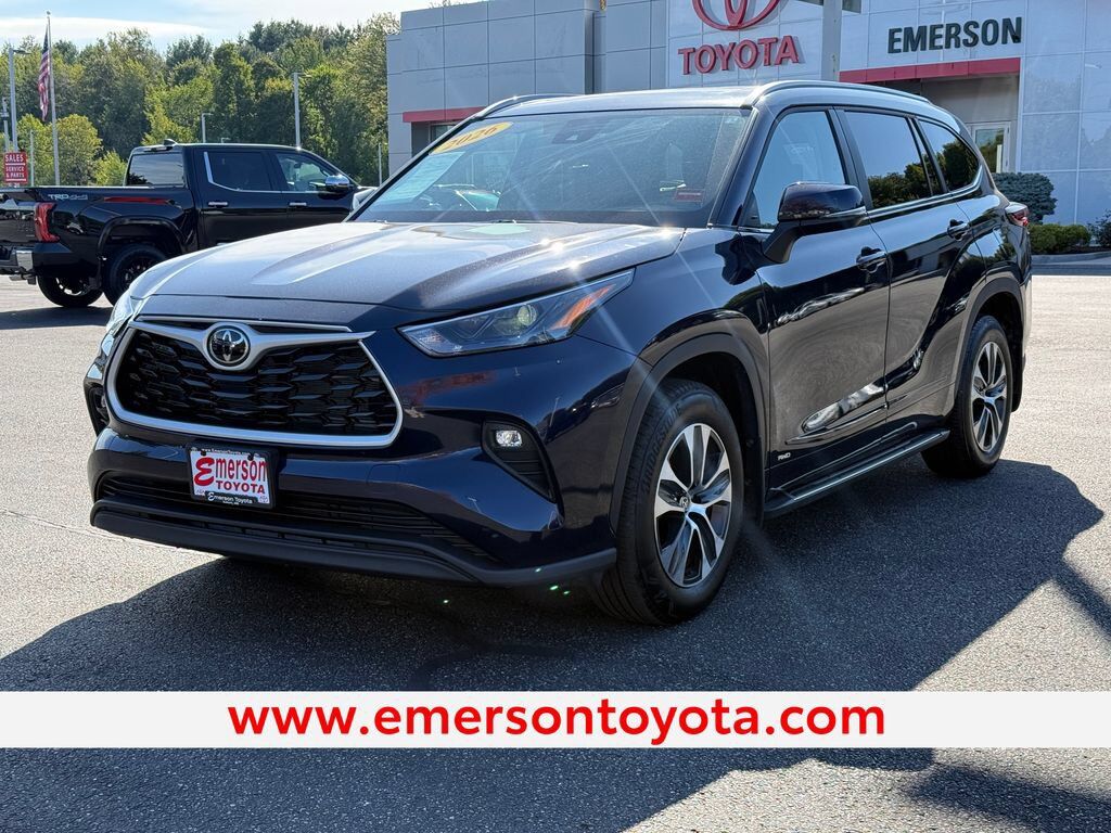 2026 TOYOTA Highlander