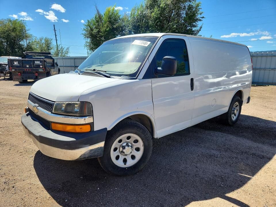 2013 CHEVROLET Express