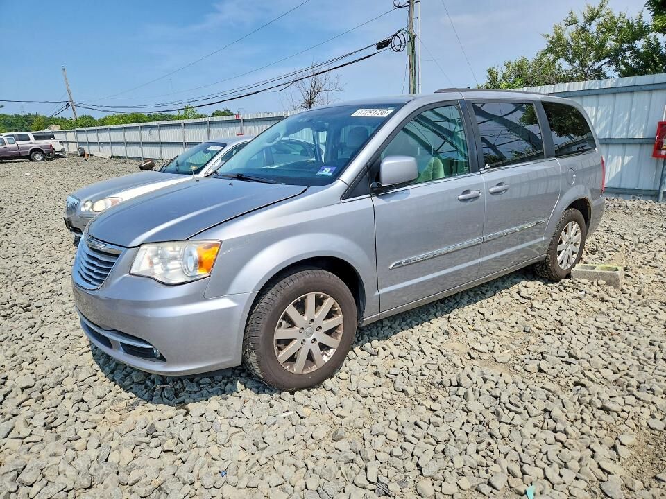 2013 CHRYSLER Town and Country