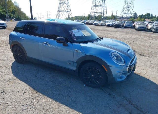 2017 MINI Clubman