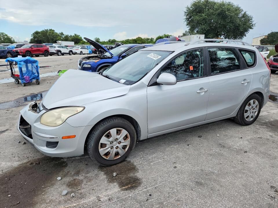 2011 HYUNDAI Elantra