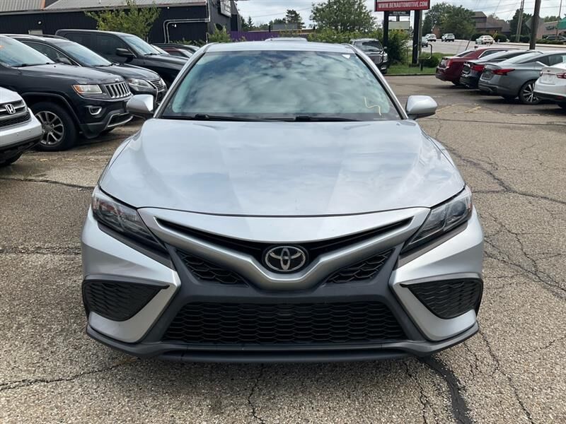 2021 TOYOTA Camry
