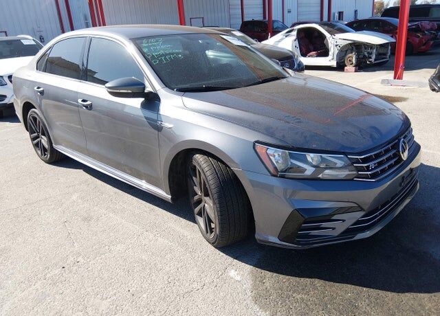 2018 VOLKSWAGEN Passat