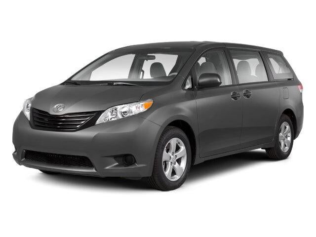2012 TOYOTA Sienna