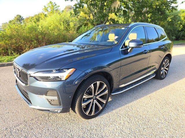 2023 VOLVO XC60