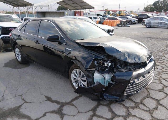 2017 TOYOTA Camry