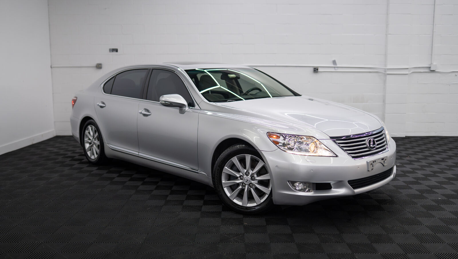 2010 LEXUS LS