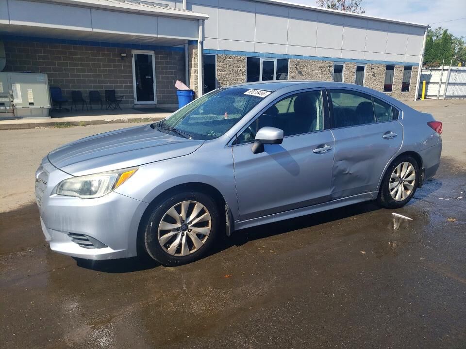 2015 SUBARU Legacy