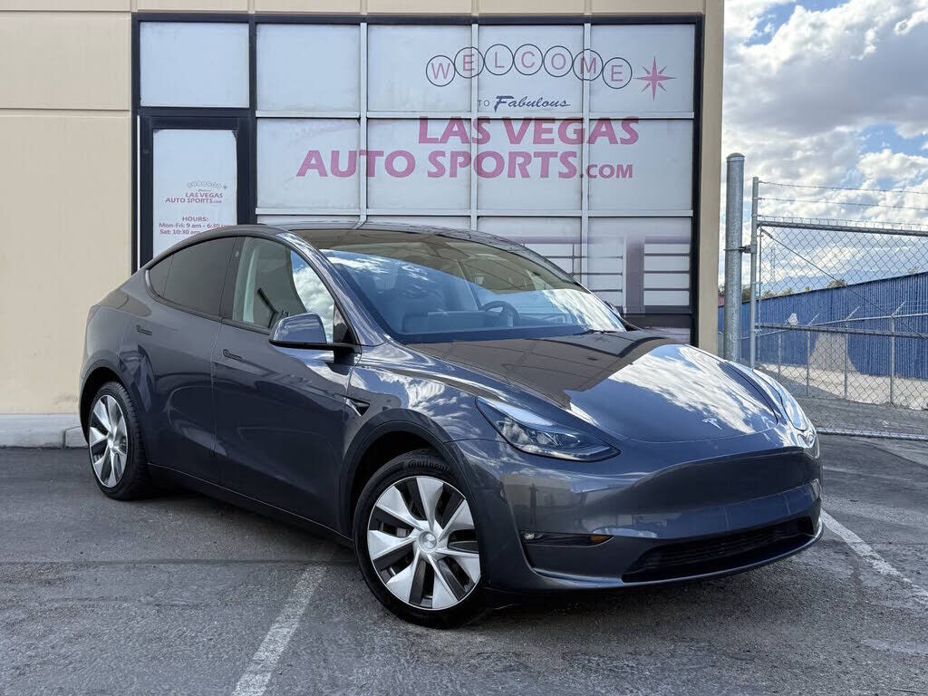 2023 TESLA Model Y