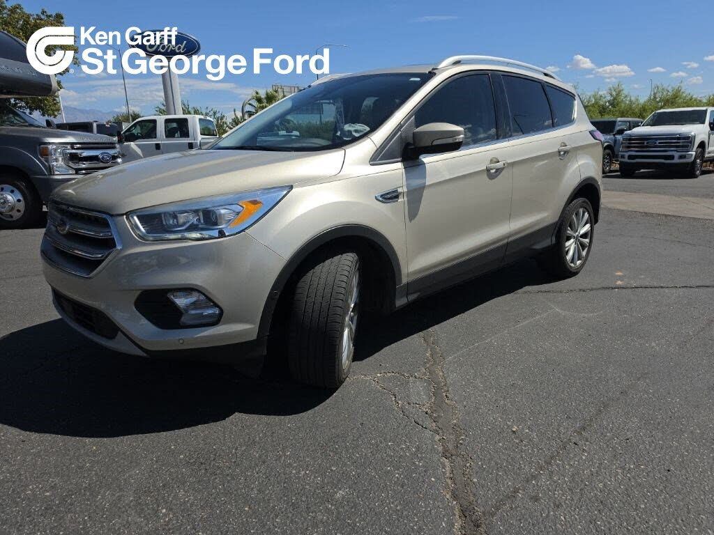 2017 FORD Escape