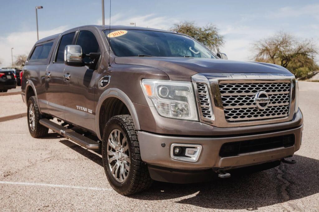 2016 NISSAN Titan