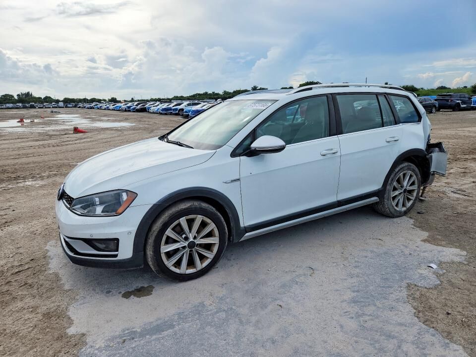 2017 VOLKSWAGEN Golf Alltrack
