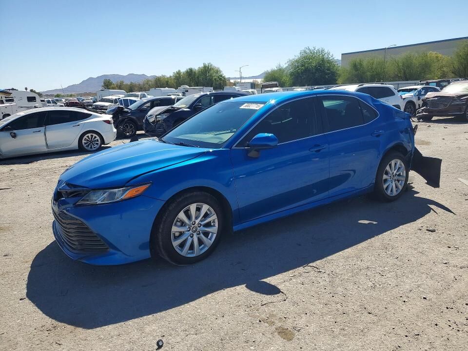 2019 TOYOTA Camry
