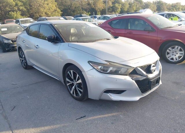2016 NISSAN Maxima