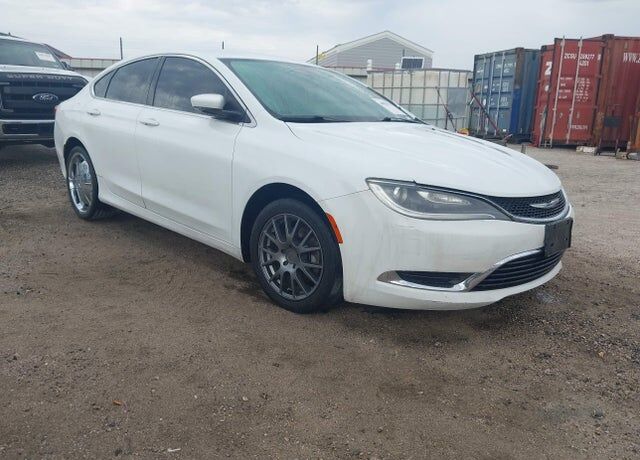 2015 CHRYSLER 200