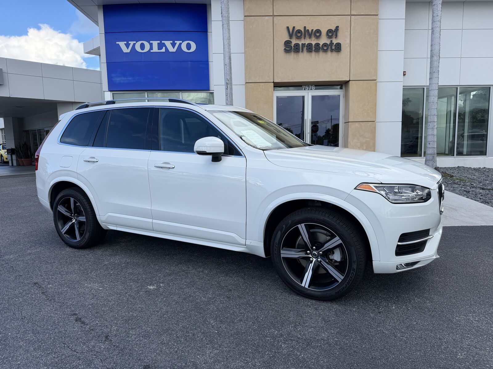 2016 VOLVO XC90