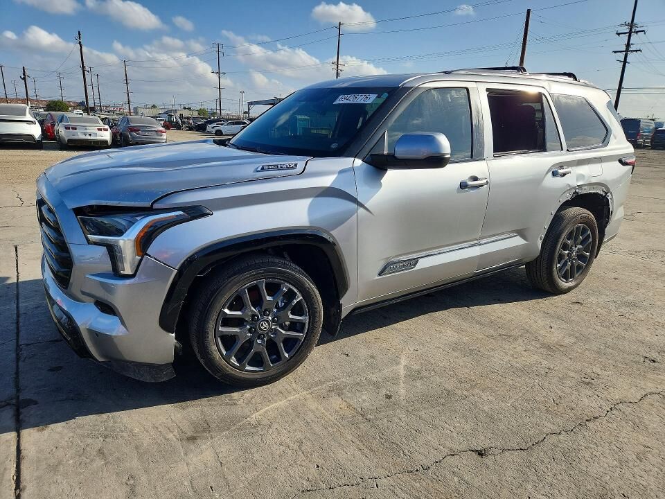 2025 TOYOTA Sequoia