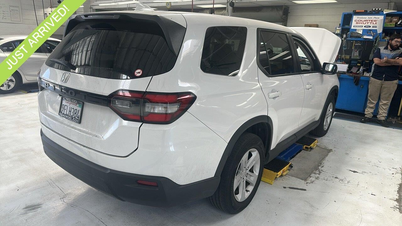 2023 HONDA Pilot