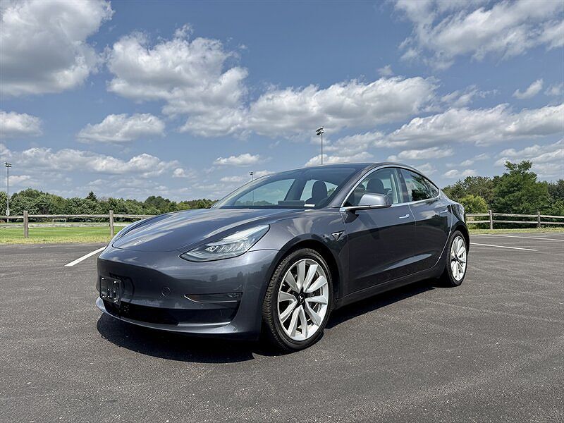 2018 TESLA Model 3