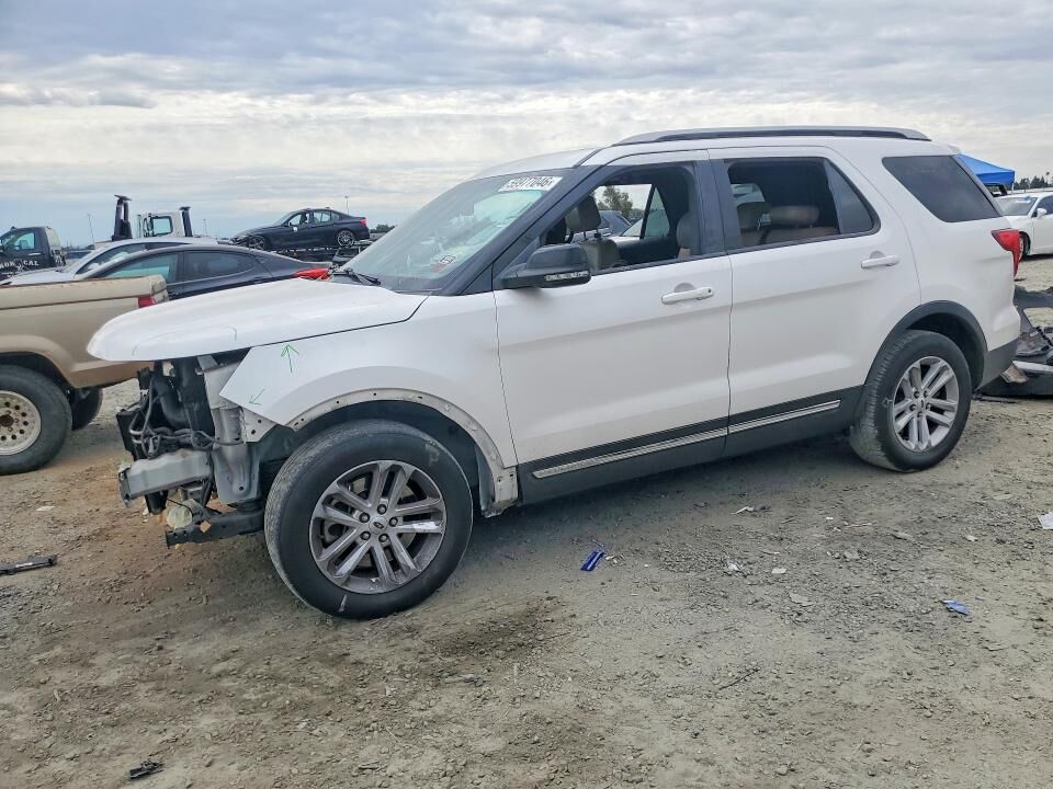 2016 FORD Explorer