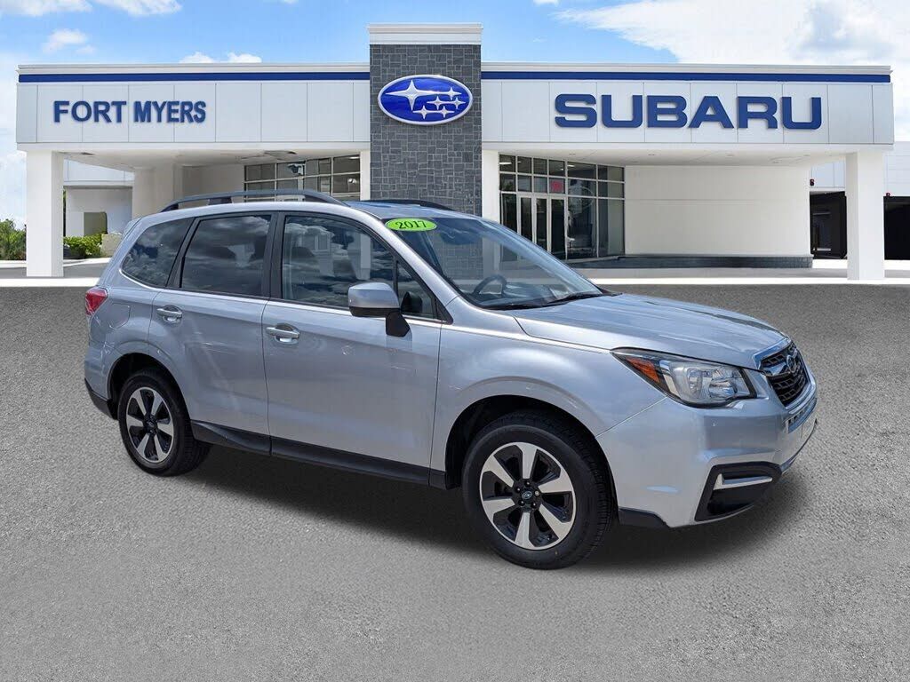 2017 SUBARU Forester