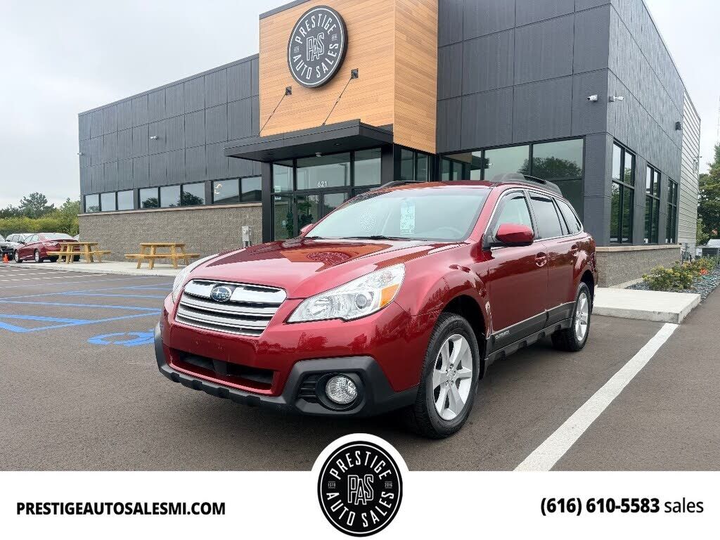 2013 SUBARU Outback