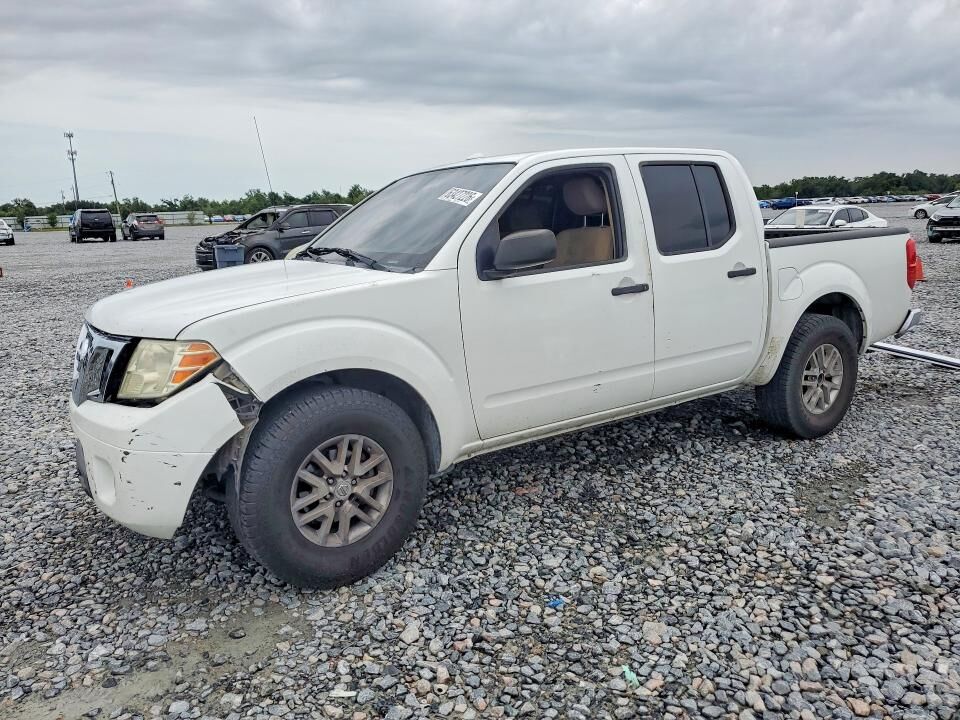 2015 NISSAN Frontier