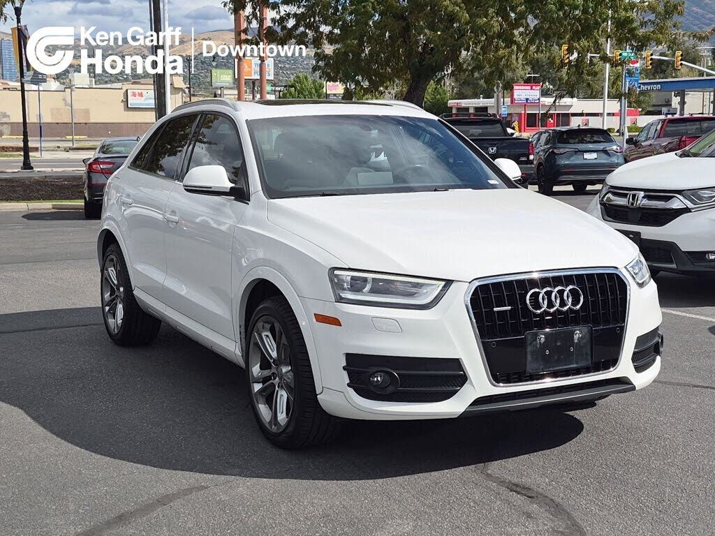 2015 AUDI Q3