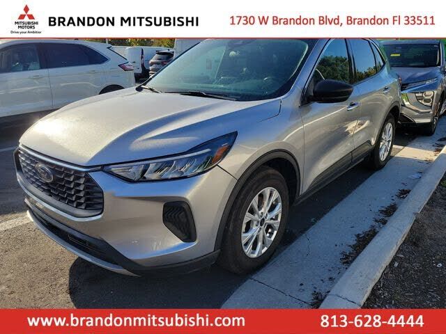 2024 FORD Escape
