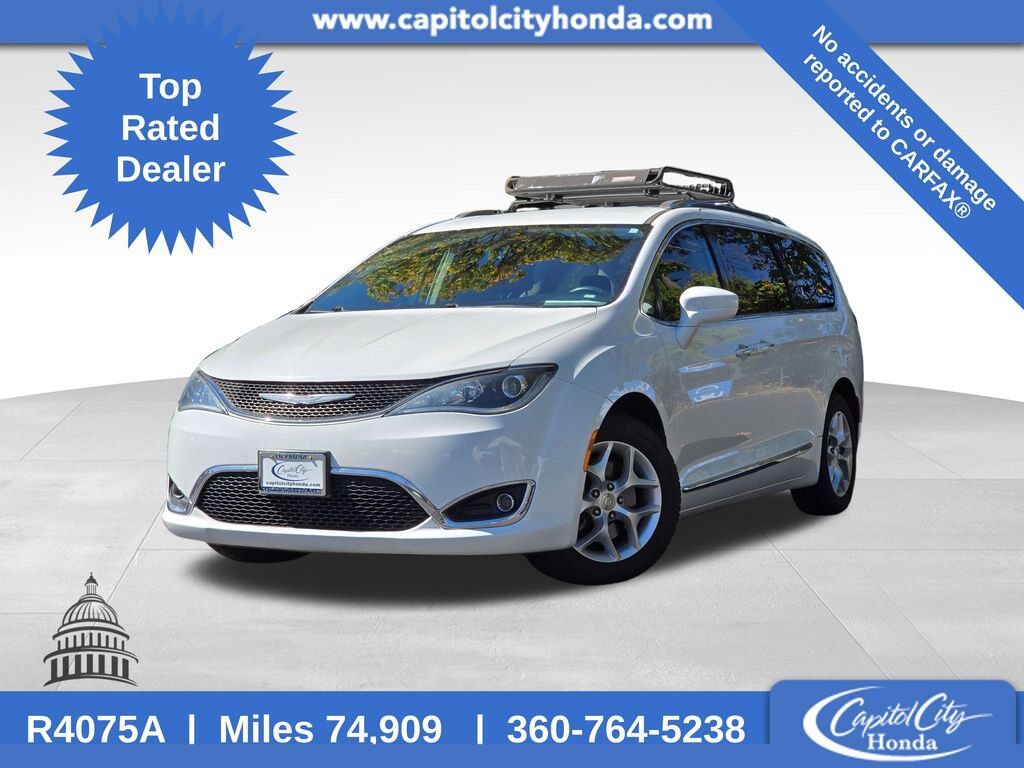 2017 CHRYSLER Pacifica