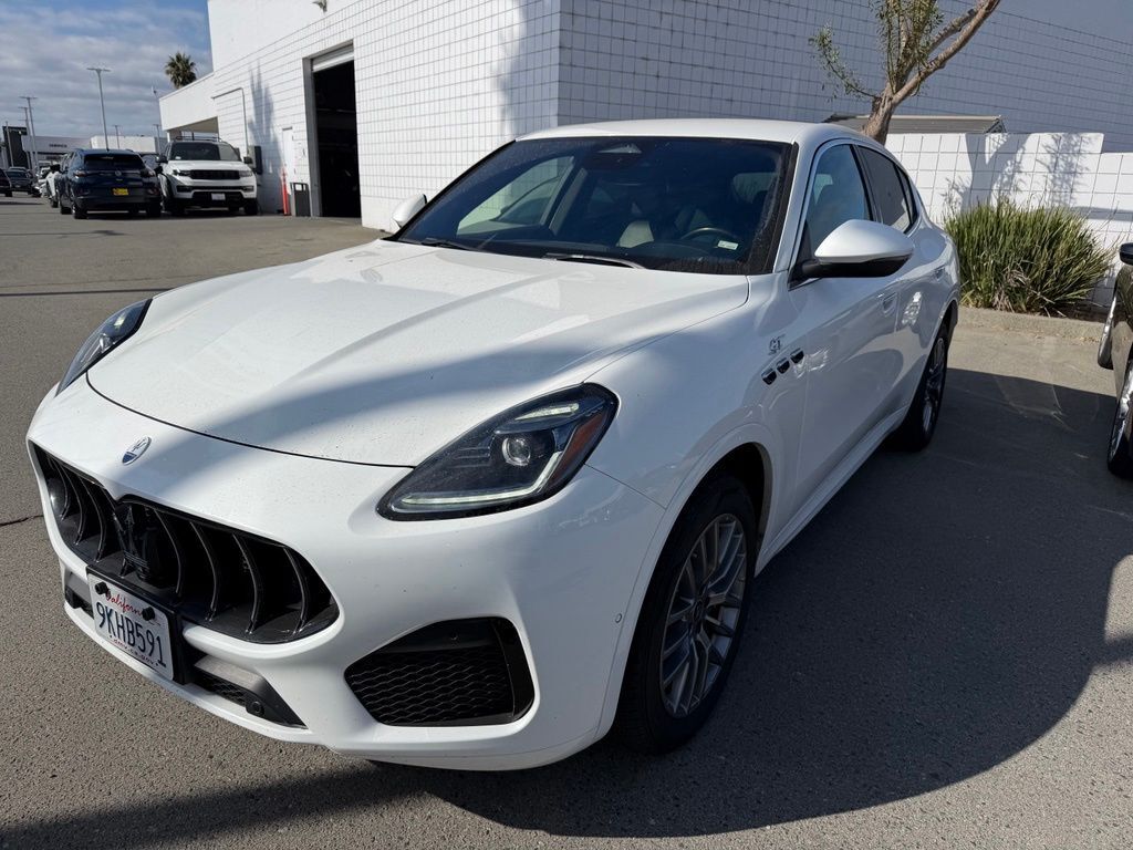 2024 MASERATI Grecale