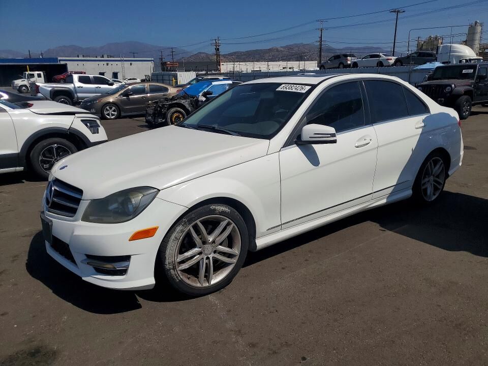 2014 MERCEDES-BENZ C-Class