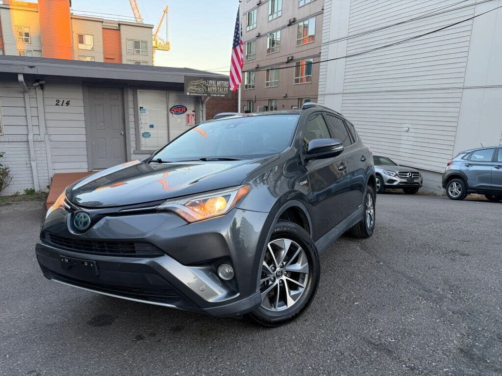 2016 TOYOTA RAV4
