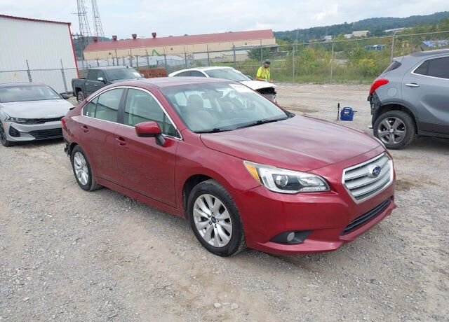 2017 SUBARU Legacy