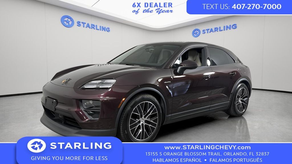 2025 PORSCHE Macan