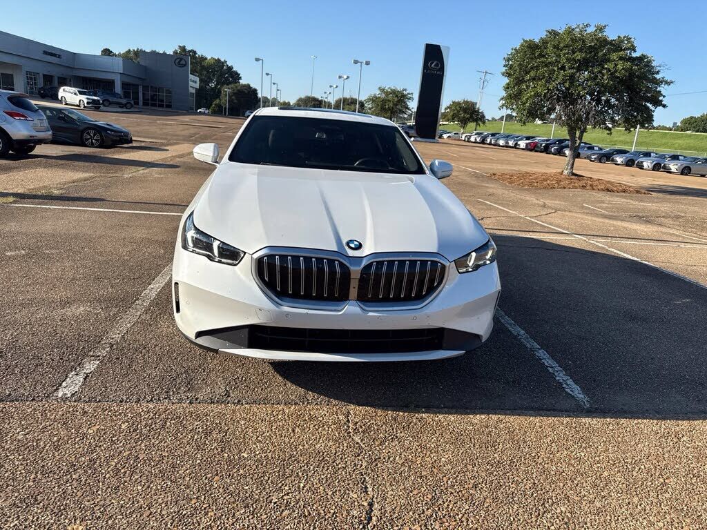 2024 BMW 530i