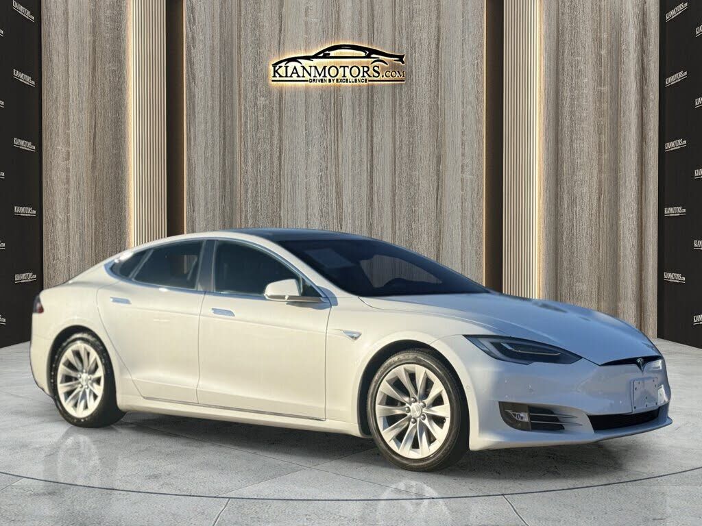 2016 TESLA Model S