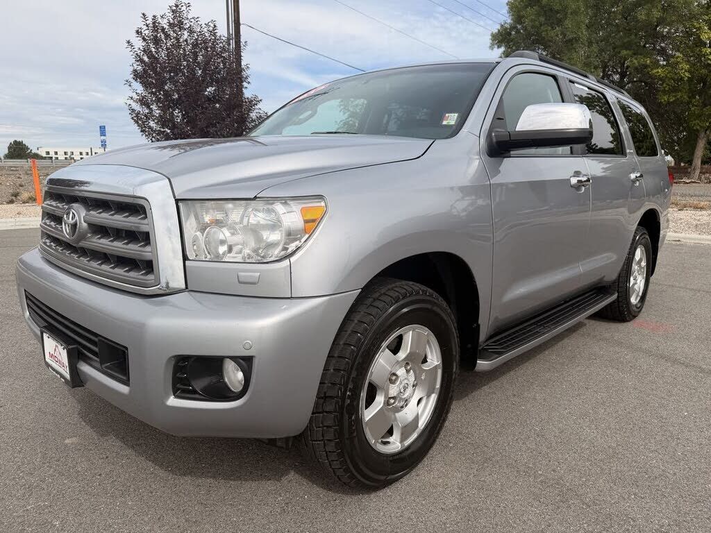 2014 TOYOTA Sequoia