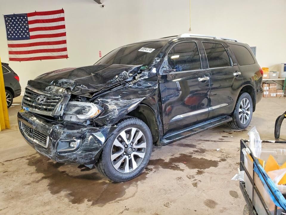 2018 TOYOTA Sequoia