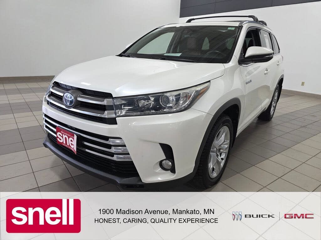 2017 TOYOTA Highlander