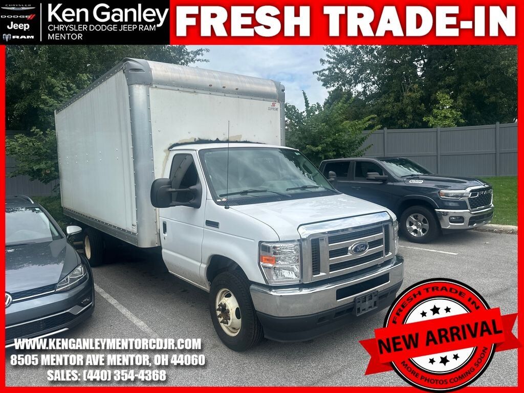 2022 FORD E-350
