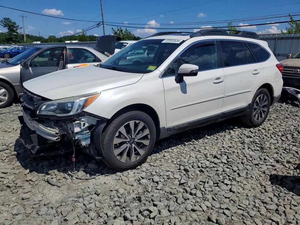 2015 SUBARU Outback
