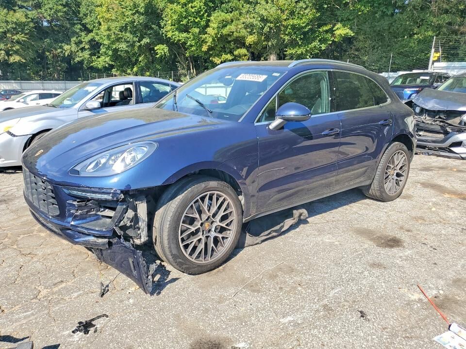 2018 PORSCHE Macan