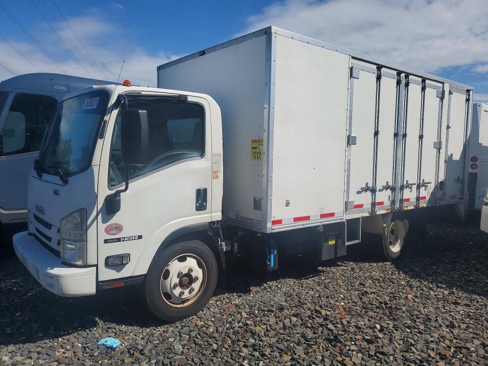 2020 ISUZU NQR
