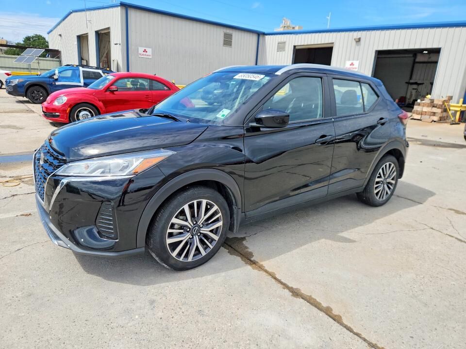2024 NISSAN Kicks