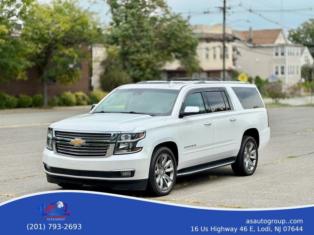2017 CHEVROLET Suburban
